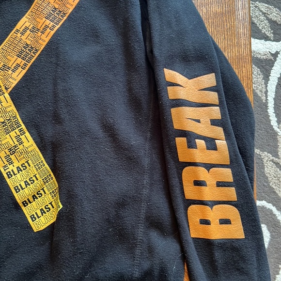 Blast 2020 Break Through hoodie Sweatshirt Size Med - Picture 5 of 8